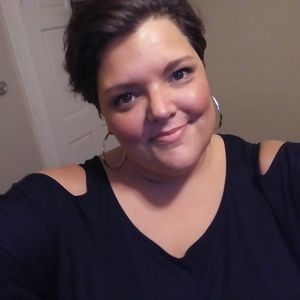 Meet your Posher, Amie